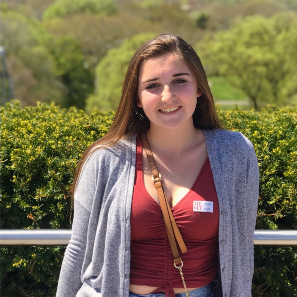 Meet your Posher, Emily